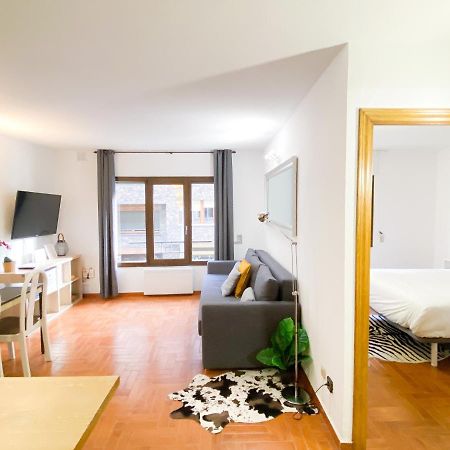 Apartamento Encamp Centro - A Pie De Todo - Ideal Parejas المظهر الخارجي الصورة