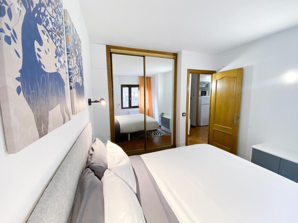 Apartamento Encamp Centro - A Pie De Todo - Ideal Parejas المظهر الخارجي الصورة