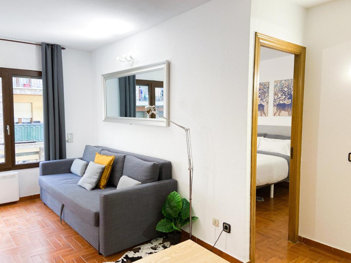 Apartamento Encamp Centro - A Pie De Todo - Ideal Parejas المظهر الخارجي الصورة